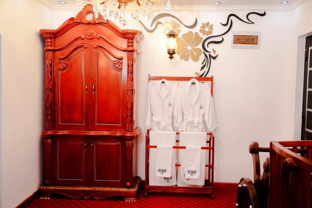 Hotel White House 아누라다푸라 외부 사진