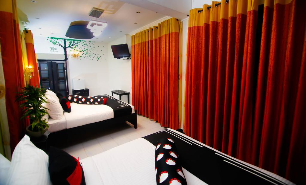 Hotel White House 아누라다푸라 외부 사진